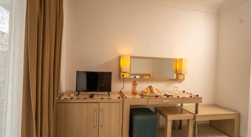 Malibu Resort Кемер Екстер'єр фото