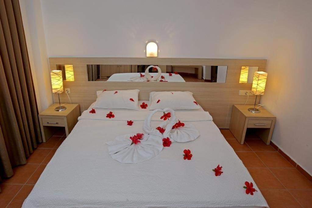 Malibu Resort Кемер Екстер'єр фото