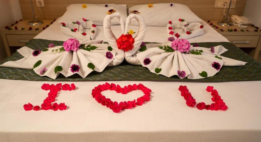 Malibu Resort Кемер Екстер'єр фото